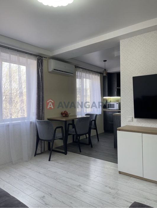 Квартира з капітальним ремонтом у центрі (Є ВІДНОВЛЕННЯ )