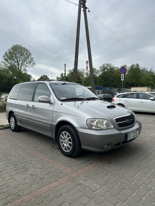 Kia Carnival