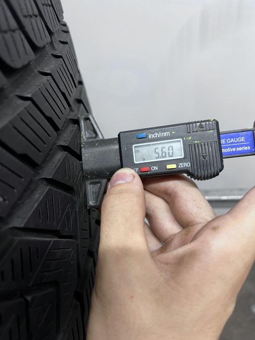 Різноширокі 4шт 305/35/R21 + 275/40/R21 2022р Pirelli Scorpion Winter