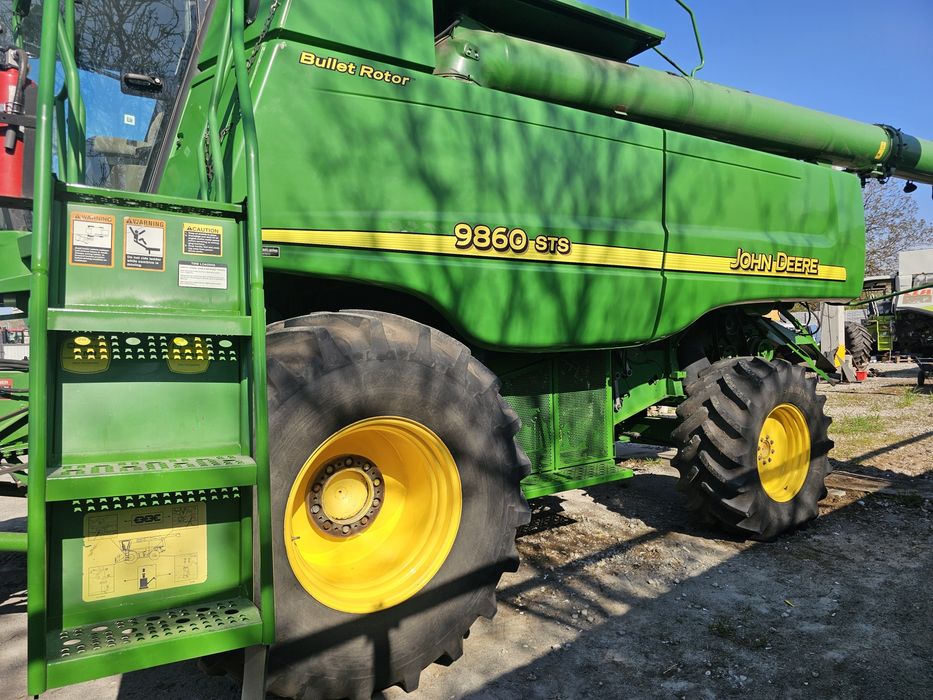 Продам комбаїн Джондир в гарному стані.