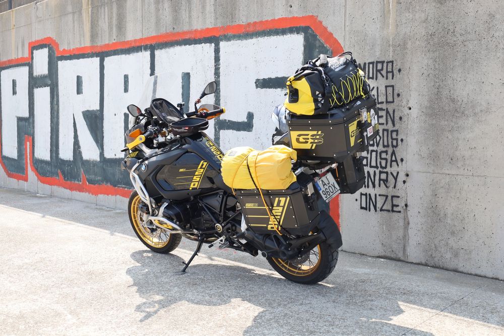 BMW GSA/ rebaixada/ 16 mil km / Garantia/ Retoma