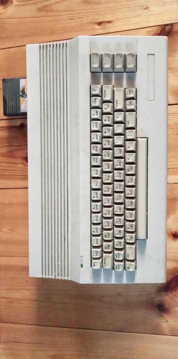 Komputer Commodore 64 C