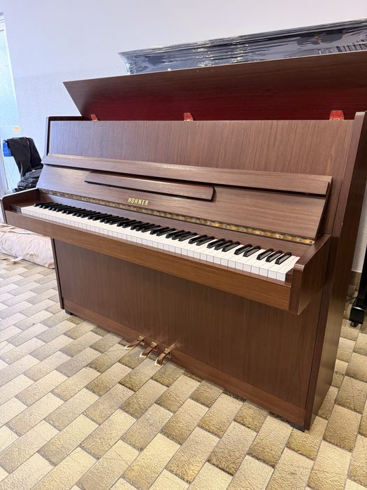 Piano Hohner H109