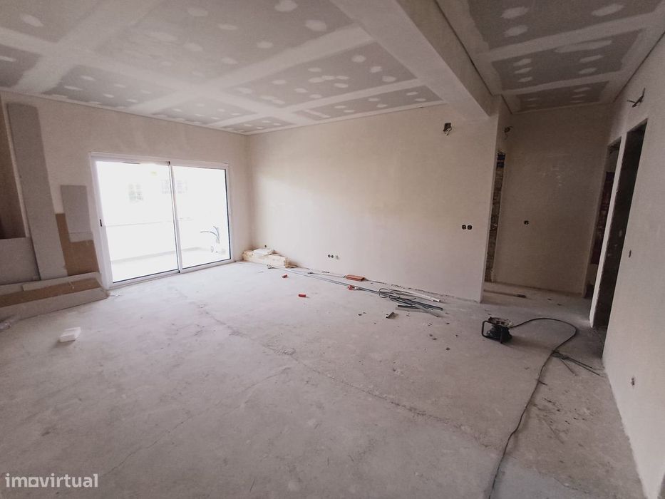 Apartamento T3 Novo de Luxo com garagem em Almancil