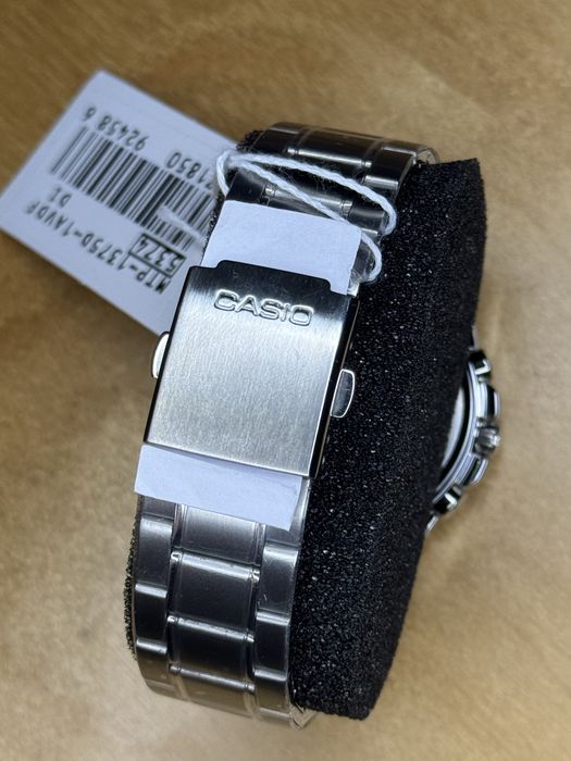 Годинник чоловічий Casio MTP-1375D-1A Оригінал Гарантія Часы мужские