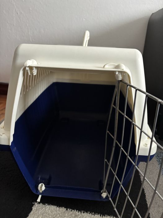 Transportadora para animais em ótimo estado