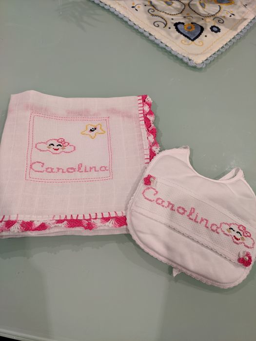 Conjunto de fralda e babete