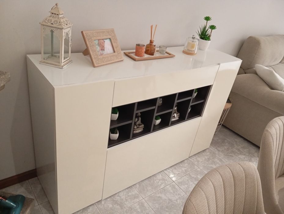 Aparador de sala branco