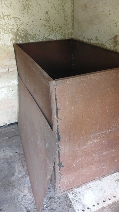 Ящик для зерна. Металевий