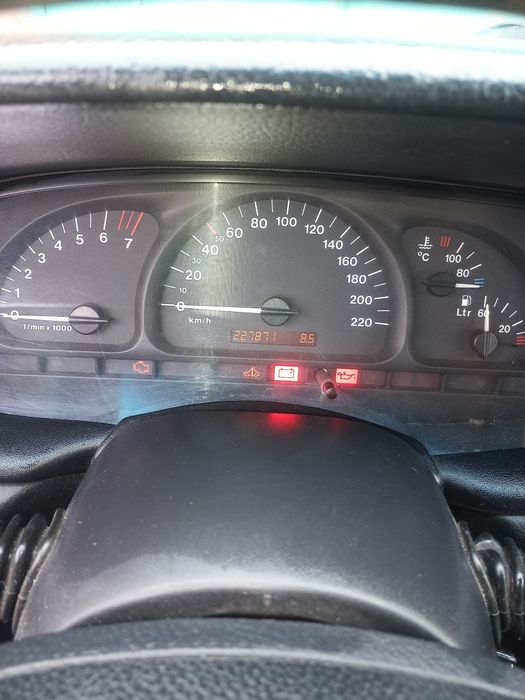 Продам Опель вектра б