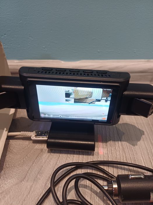 Kamera samochodowa 4x kamera Full HD DVR + kamera cofania