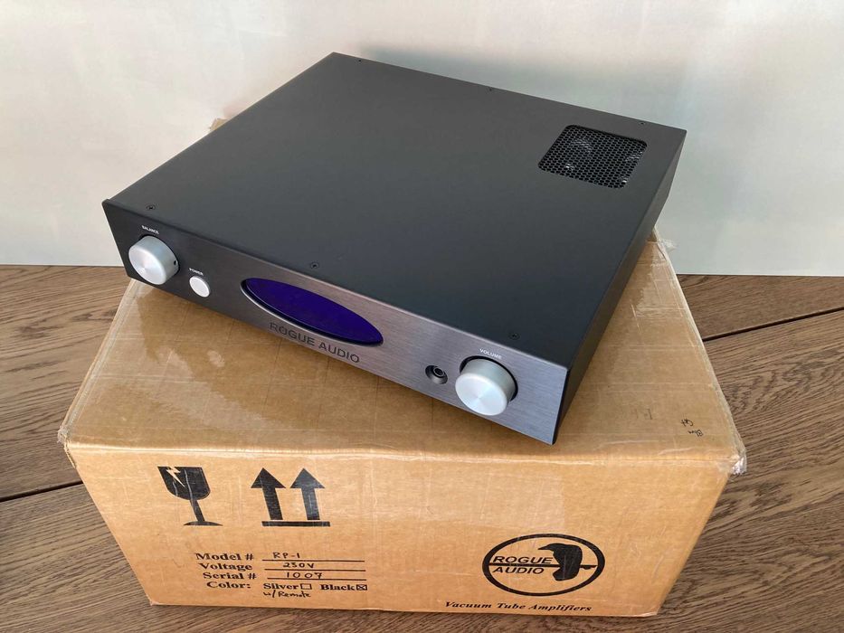 Rogue Audio RP-1 (pre-amp a válvulas)