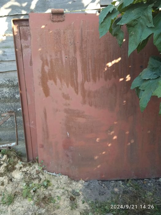 Продам гаражные ворота