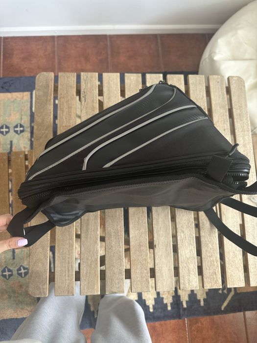 Mochila/Mala Traseira Mota Crivit - Excelente Estado