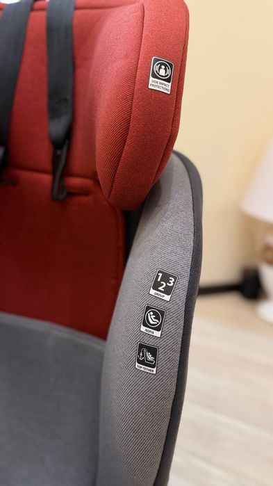 Автокрісло дитяче. Isofix