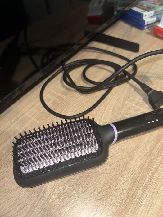 Електрогребінець PHILIPS BHH880/00 / расческа - утюжок
