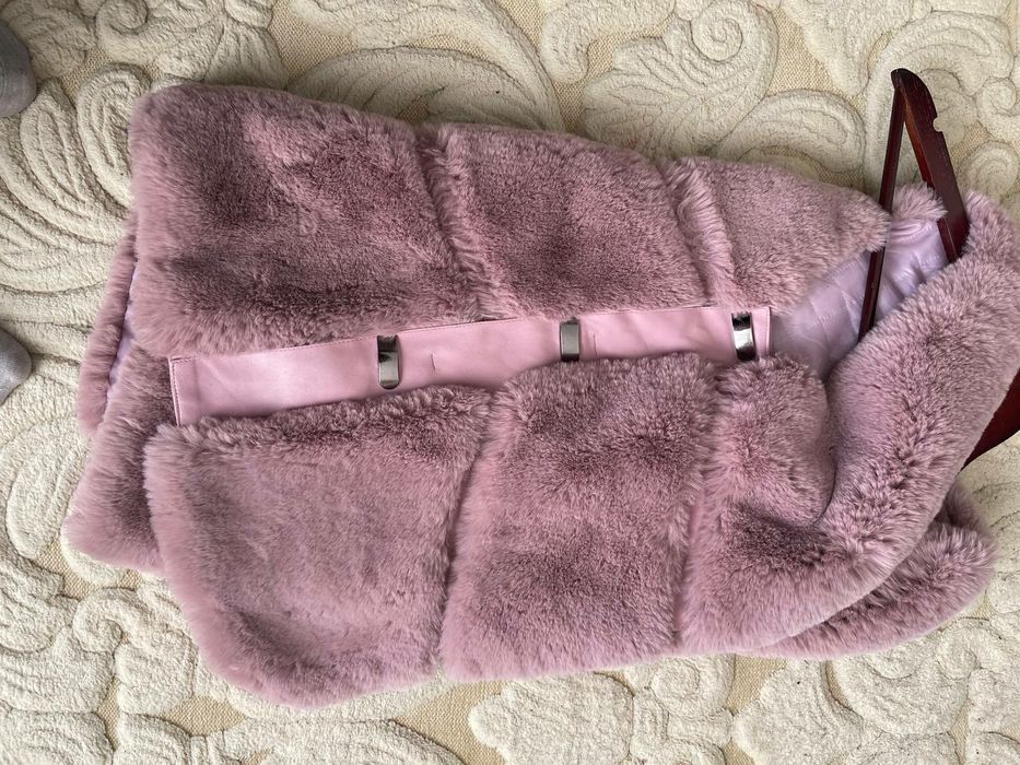 Безрукавка для дівчинки