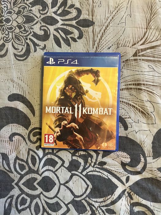 Диск на ps 4 Mortal kombat 11