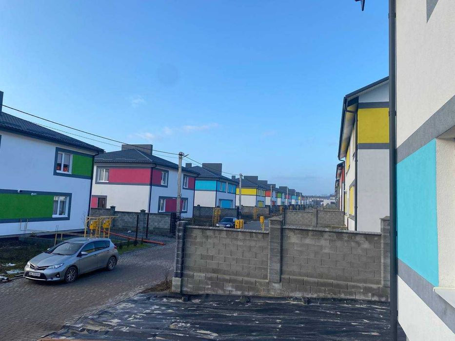 Котедж в районі  Ювілейний з міськими комунікаціями