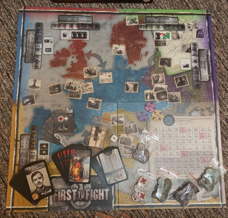 Gra First to fight Historyczna gra planszowa Fabryka Gier Historycznyc