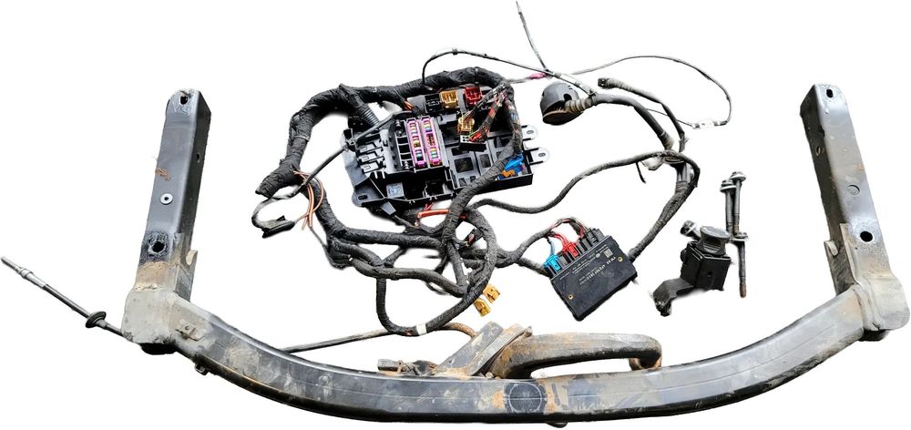 AUDI A6 C6 LIFT HAK HOLOWNICZY WIĄZKA ŚRUBY MODUŁ CHOWANY KOMBI / SEDAN ELEKTRYCZNY