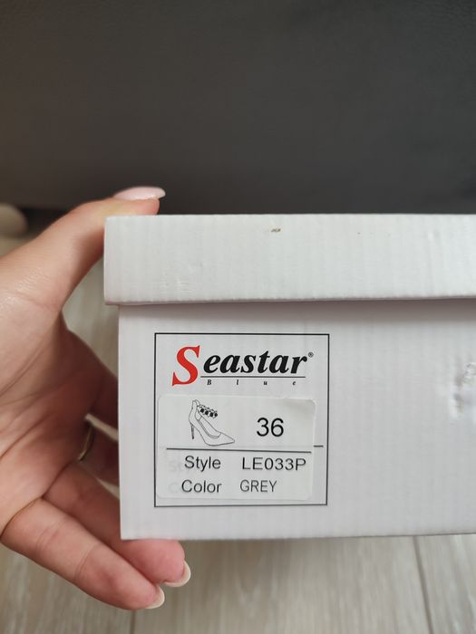 Szare wysokie szpilki 36