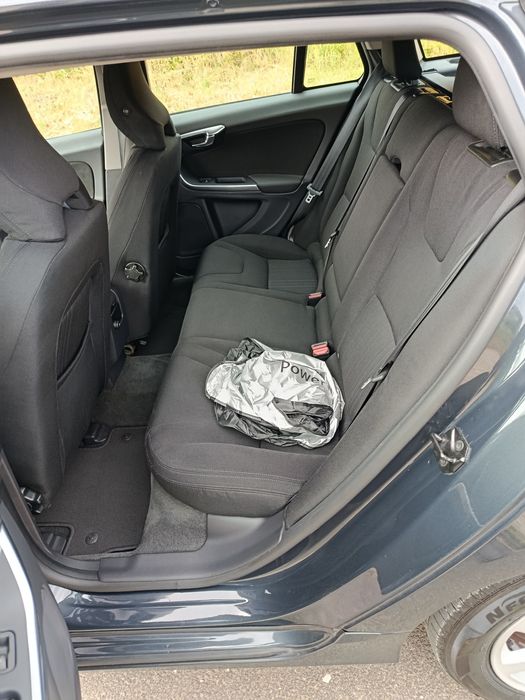 VOLVO V60 D2 1.6