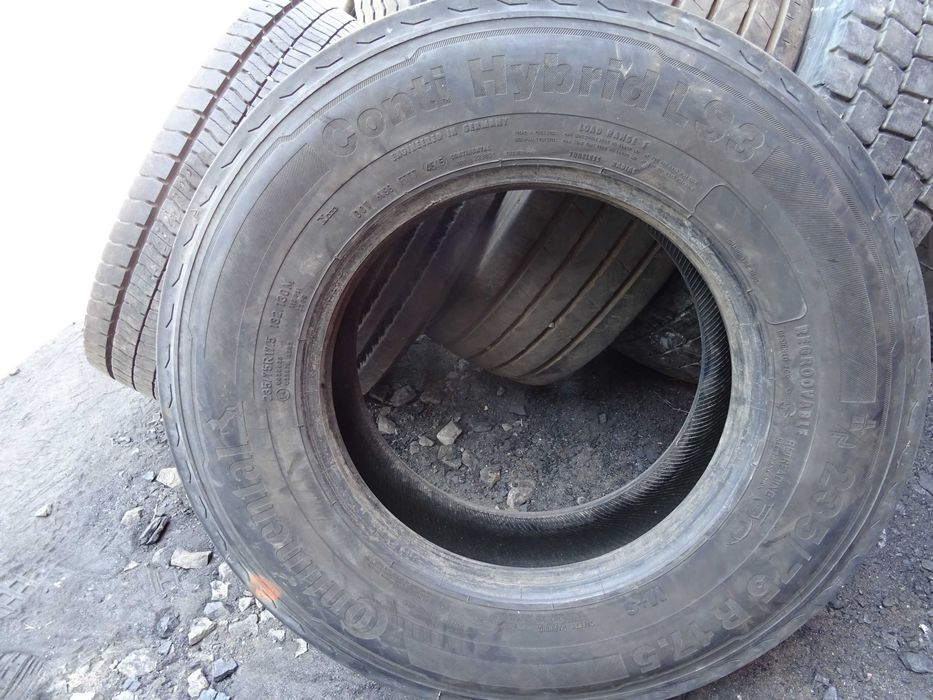 opona 235/75R17.5 Continental Conti Hybrid LS3 (470 NETTO)