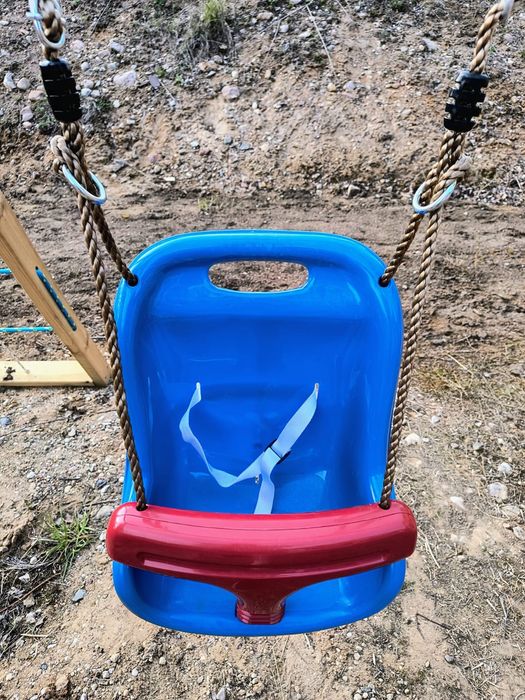 Dwa kubełki na huśtawkę