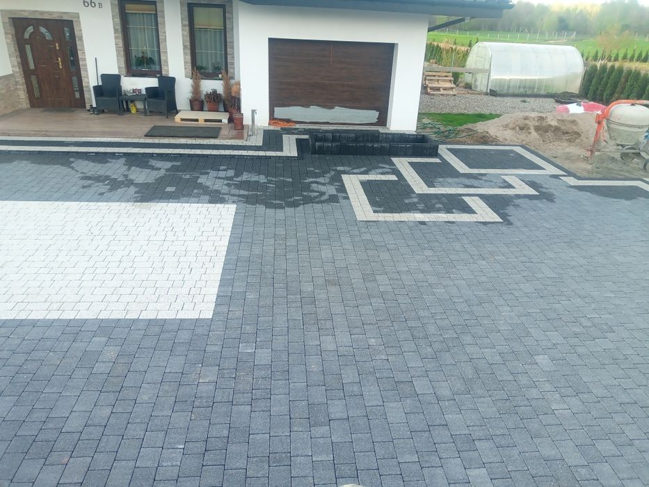 Profesjonalne układanie kostki brukowej. Budowa domków letniskowych.