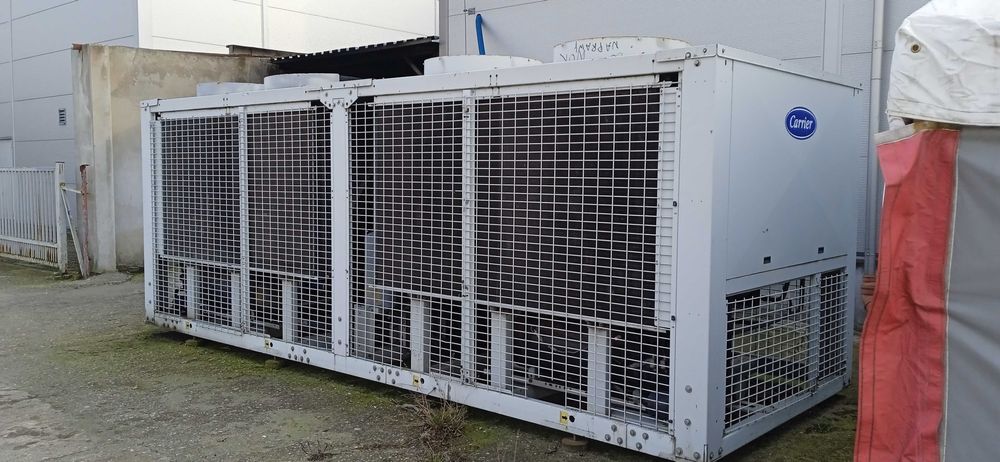Chiller, agregat wody lodowej Carrier 30 GX 182 037 EE - moc 560 kW