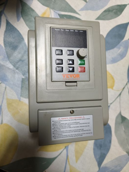 Inversor corrente Vevor AT1-2200X