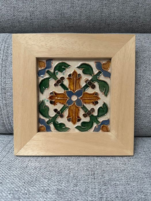 Ręcznie robione płytki w ramce, Portugalia, sygnowane