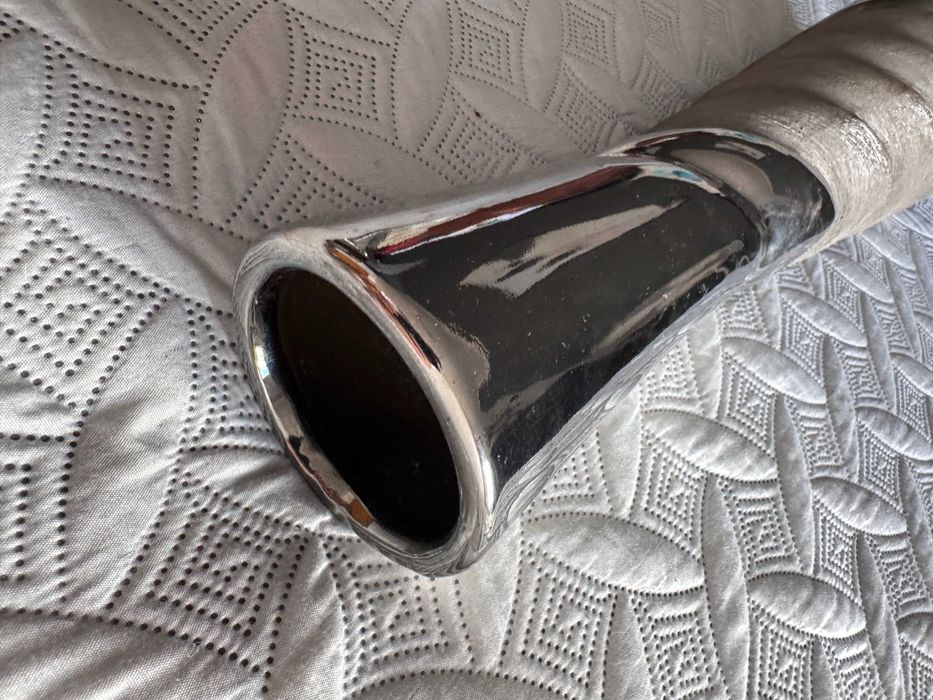 Jarra Decorativa Moderna em Alumínio Prateado