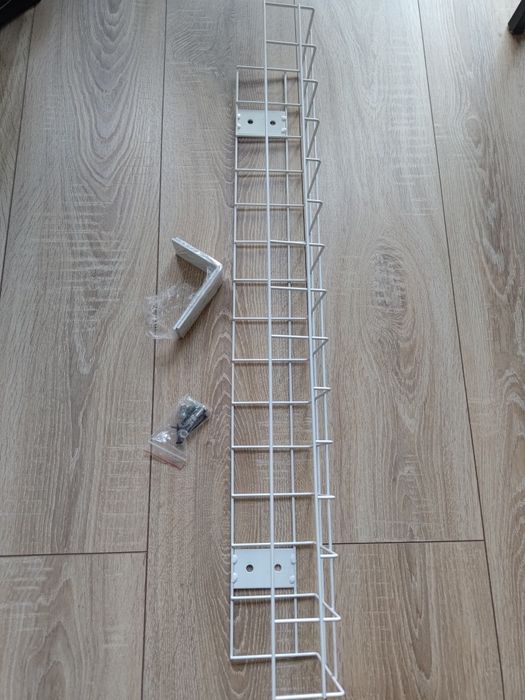 Organizer poziomy kabli pod blat biurka Elzap biały