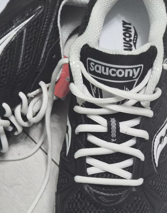 Saucony buty do biegania 43  nowe
