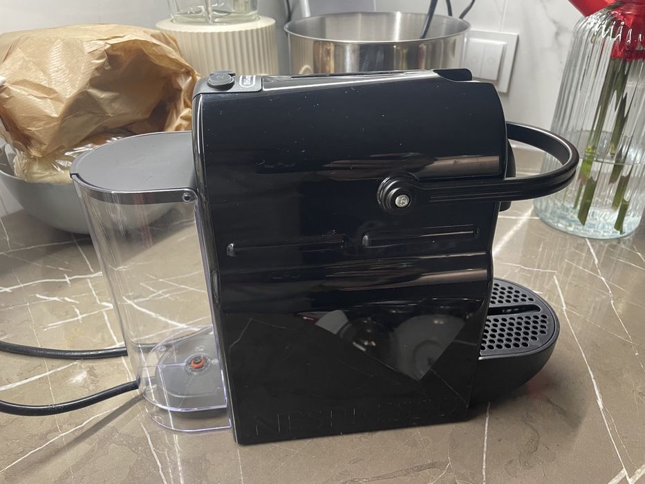 Ekspres do kawy Delonghi nespresso