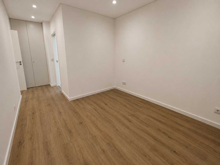 Apartamento T2, Serra de Carnaxide - Terraço de 59 m² e box dupla