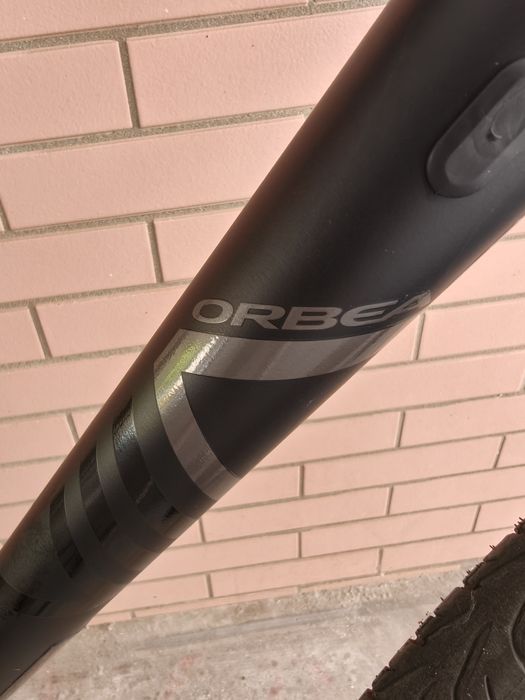 Bicicleta orbea terra H31 - SRAM Rival hidráulico - rodas de swiss