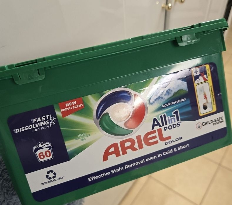 Kapsułki do prania Ariel 60 kapsułek 3 paczki