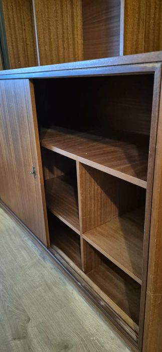 Moveis e armários de sala