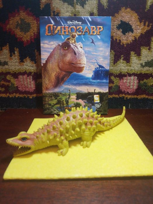 Игрушка динозавр (резиновая)