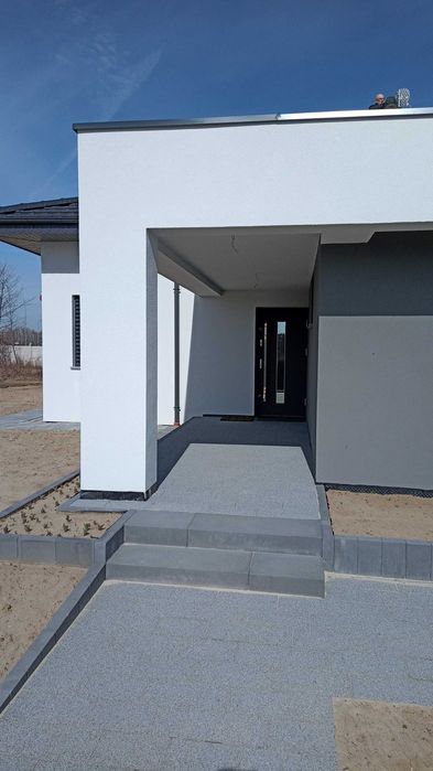 Układanie kostki brukowej Brukarstwo usługi brukarskie