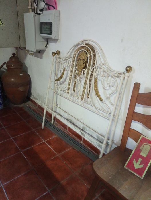 Recheio de loja de antiguidades