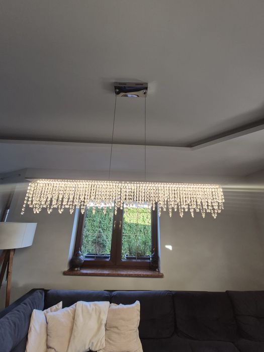Lampa ledowa z krysztalkami