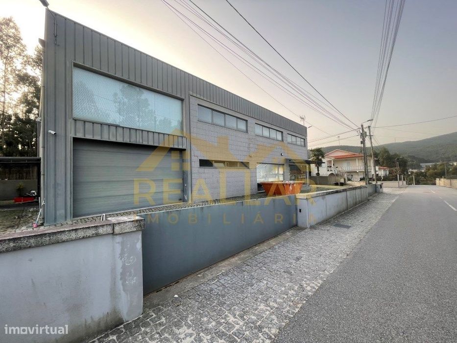 Armazem Industrial Pronto A Funcionar Em Barcelos