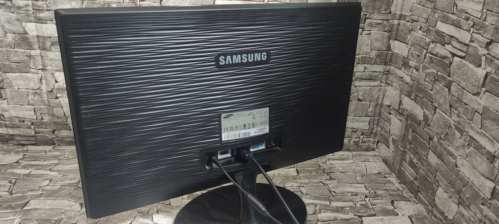 Монитор 22 Samsung bx2231/full hd/2x-Hdmi/VGA