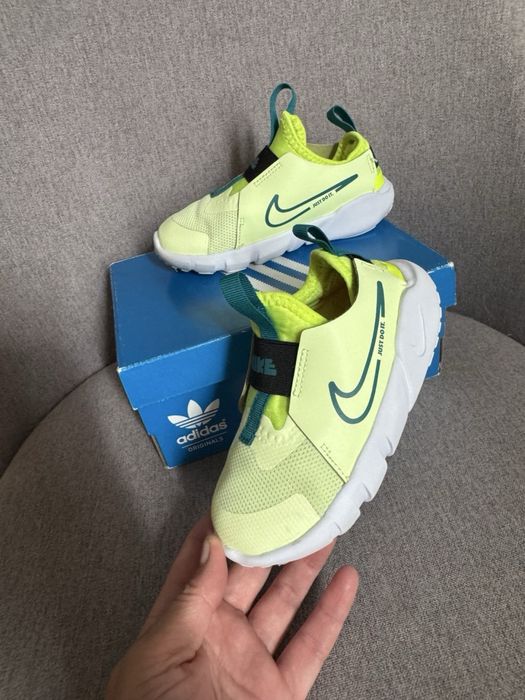 Кросівки Nike, 25 розмір  , кеди сліпони дитячі