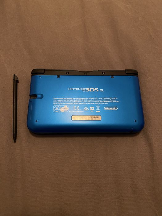Nintendo 3ds XL  com cartão R4 com muitos jogos
