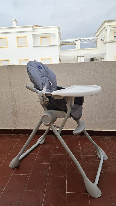 A cadeira alta Chicco é muito confortável. Escreva-me e compre!